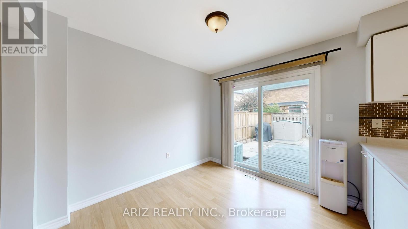 3360 Scotch Pine Gate, Mississauga, Ontario L5N 7M9 - Photo 30 - W12611876