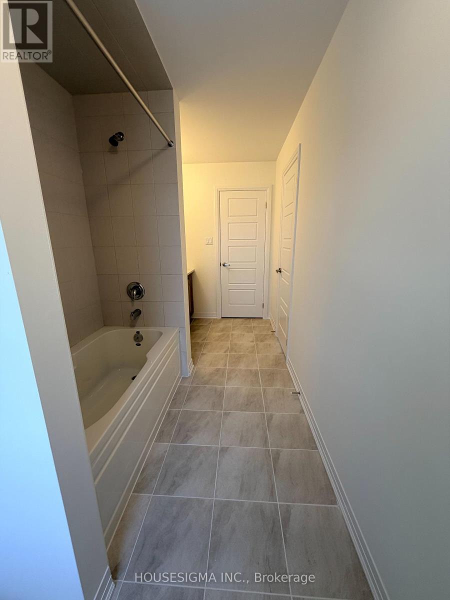 138 Aviron Crescent, Welland, Ontario  L3B 0M5 - Photo 23 - X12611828