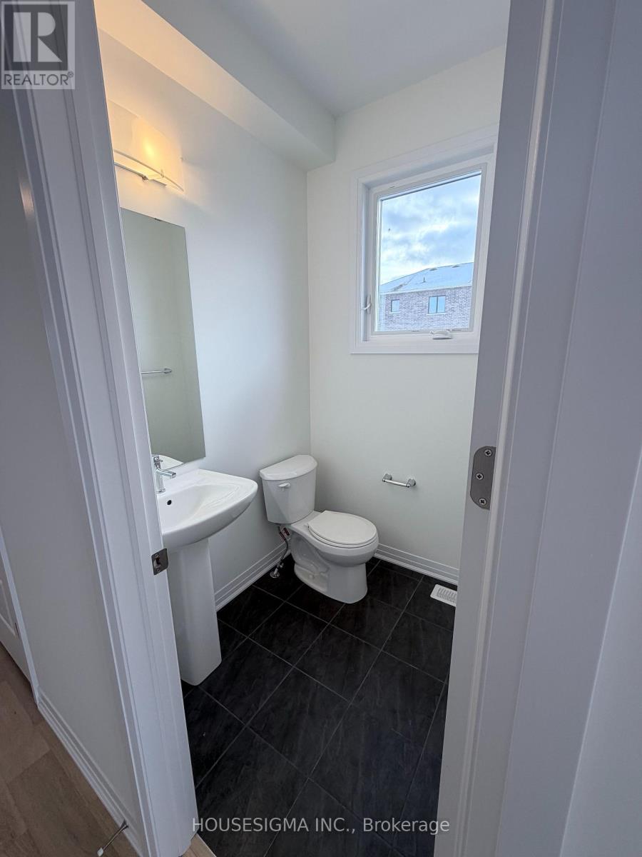 138 Aviron Crescent, Welland, Ontario  L3B 0M5 - Photo 5 - X12611828