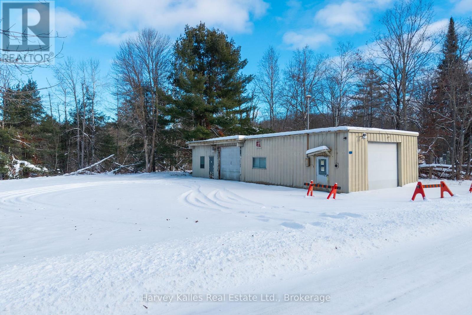 1355 Walkers Point Road, Muskoka Lakes (Wood (Muskoka Lakes)), Ontario  P1P 1R2 - Photo 5 - X12611914