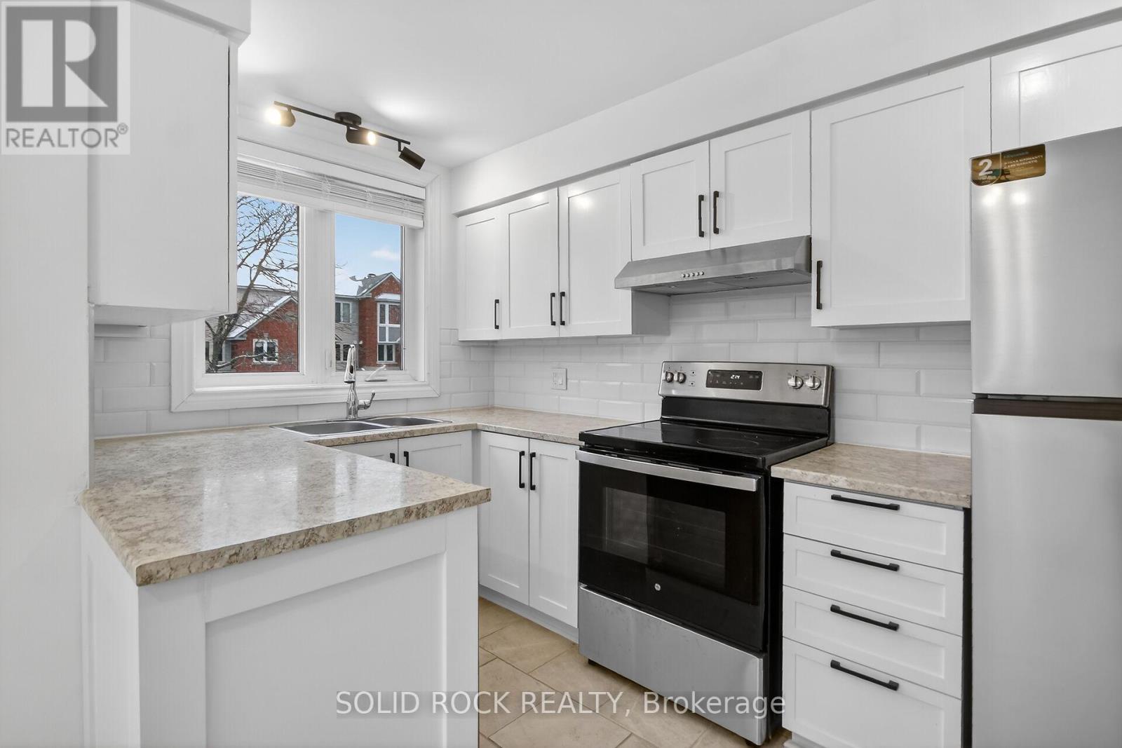 35 - 360 Briston Private, Ottawa, Ontario  K1G 5R2 - Photo 17 - X12611888