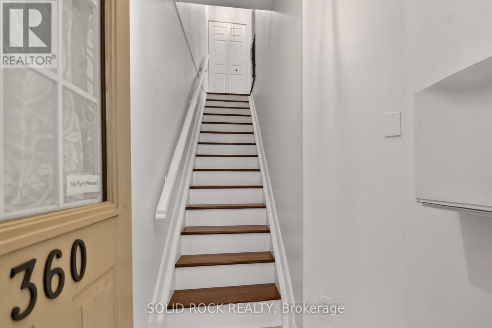 35 - 360 Briston Private, Ottawa, Ontario  K1G 5R2 - Photo 4 - X12611888