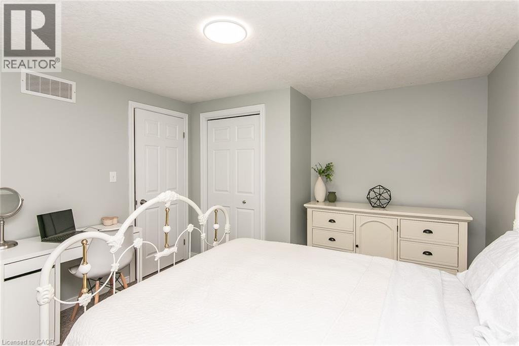 159 Country Clair Street, Kitchener, Ontario  N2A 4J7 - Photo 33 - 40792758