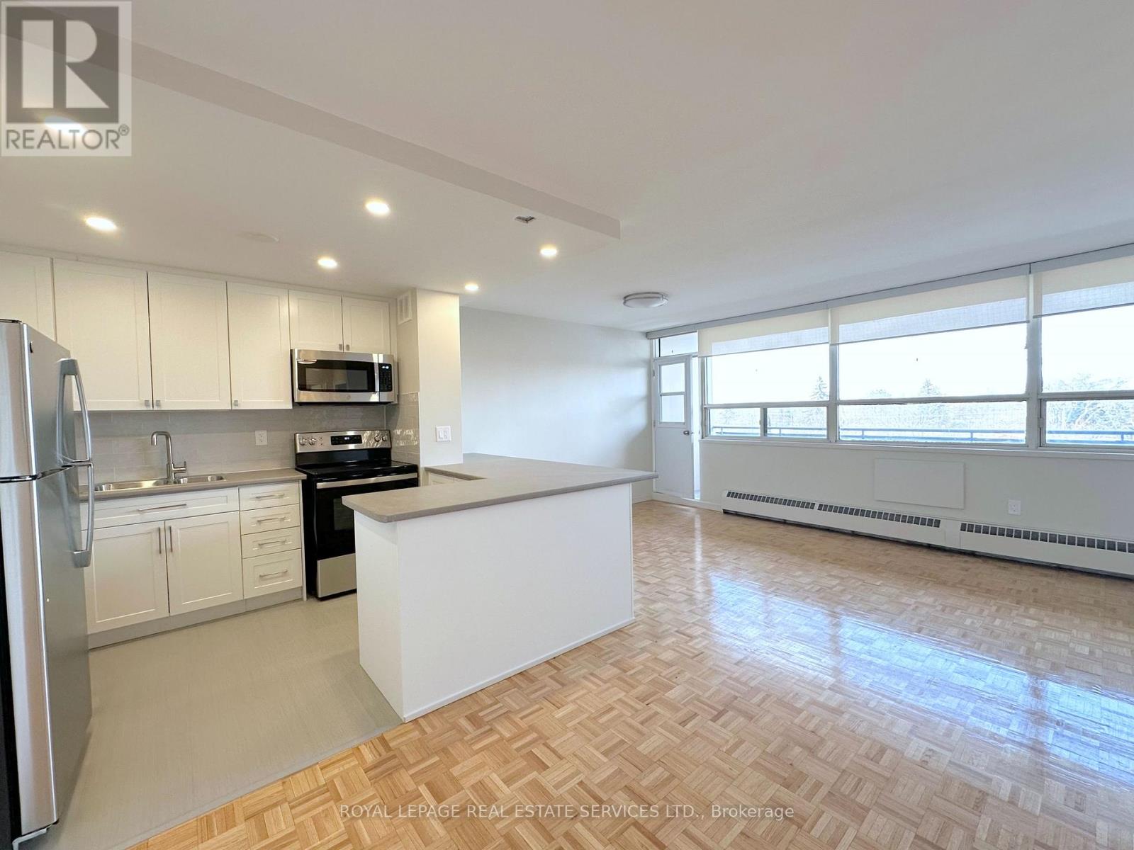 510 - 12 Rockford Road, Toronto, Ontario  M2R 3A2 - Photo 2 - C12611894