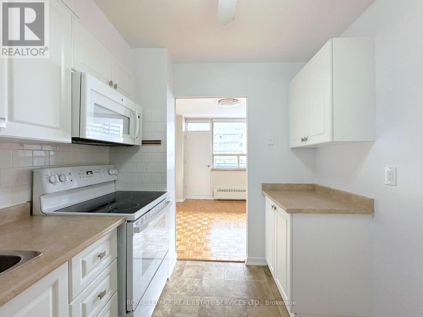 603 - 12 Rockford Road, Toronto, Ontario  M2R 3A2 - Photo 7 - C12611918