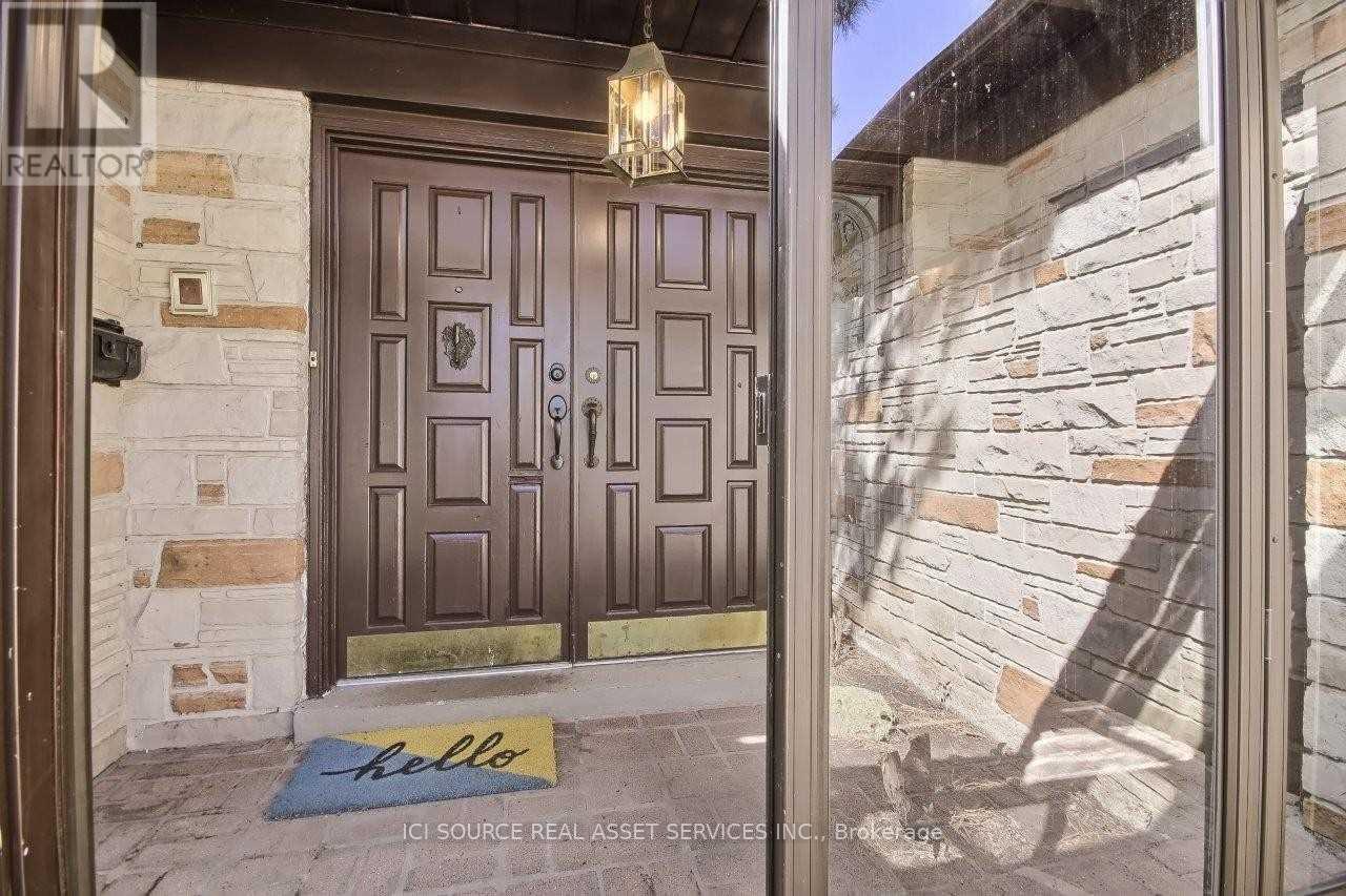 29 Bucks Green Road, Markham, Ontario  L3T 4G1 - Photo 2 - N12611898