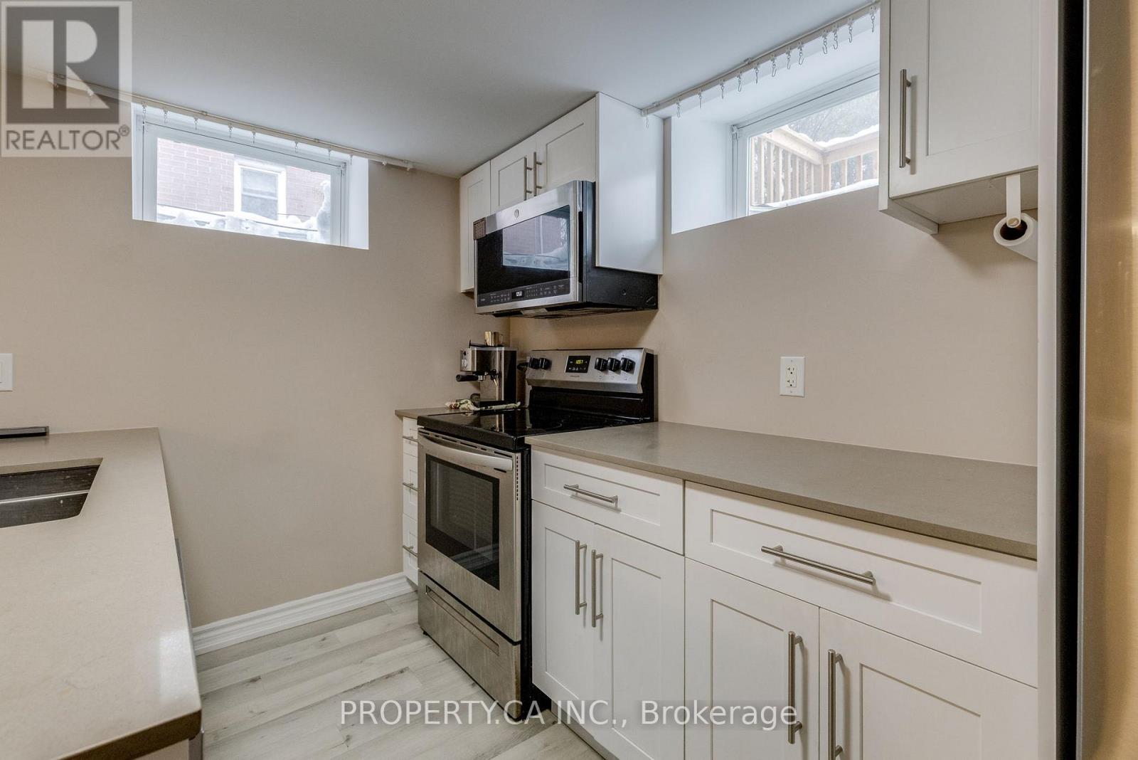 49 Arlington Boulevard, Kitchener, Ontario  N2A 2G8 - Photo 8 - X12607806