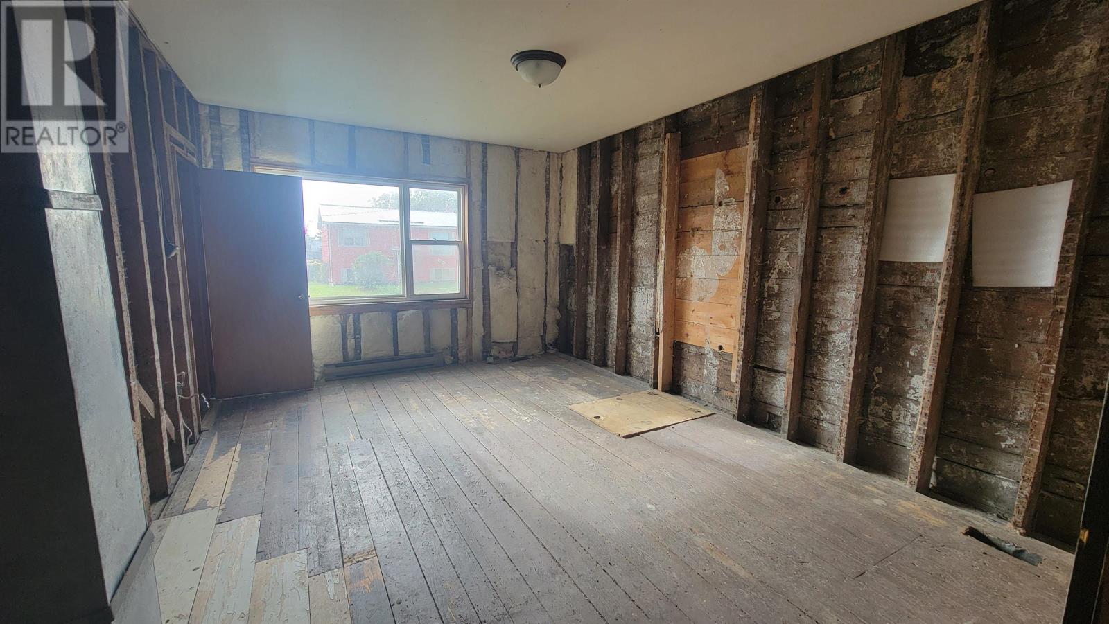 5 Prince Street, Yarmouth, Nova Scotia  B5A 1R4 - Photo 10 - 202522464