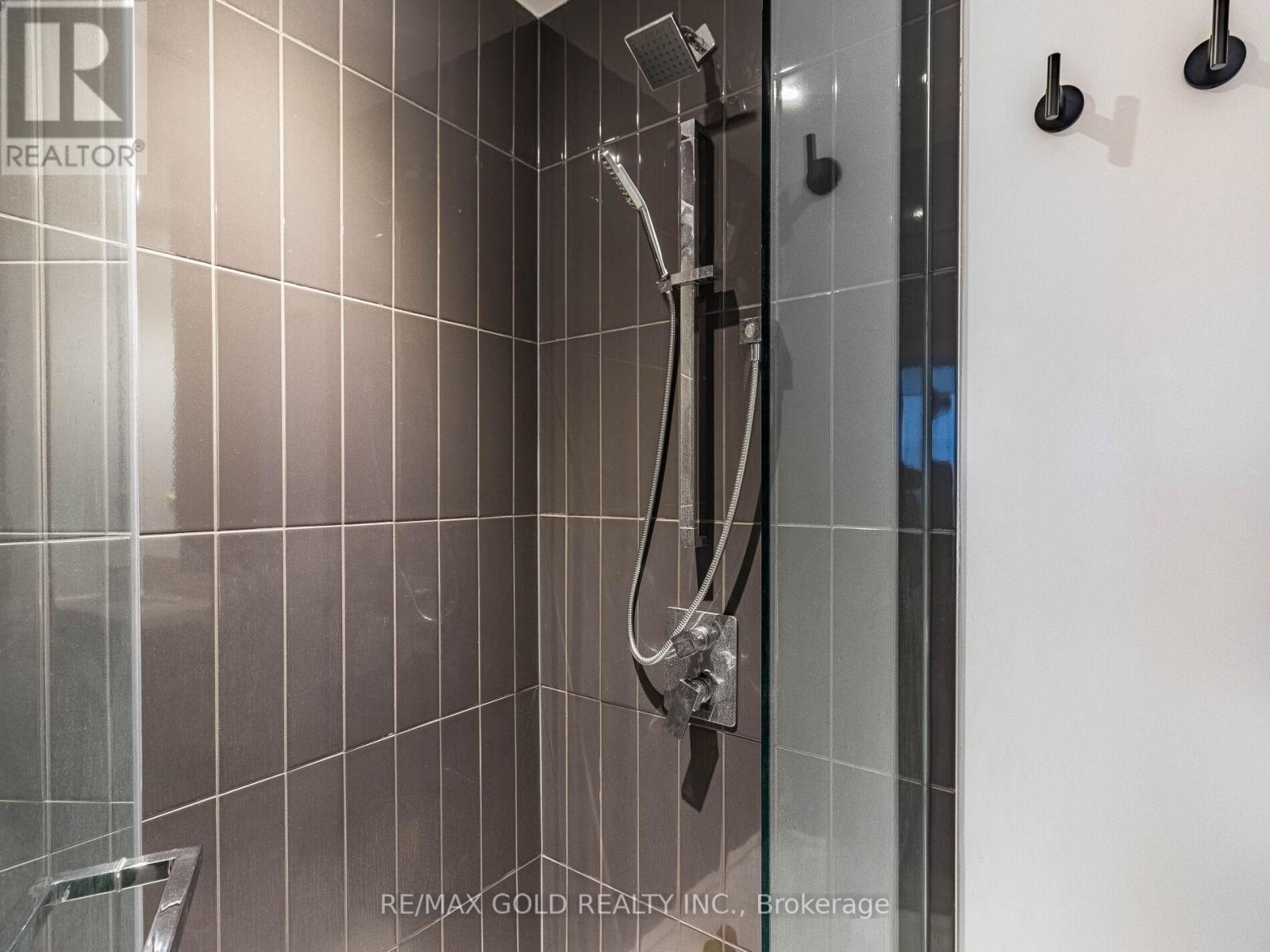 3900 Confederation Parkway, Mississauga, Ontario L5B 0M3 - Photo 24 - W12611916