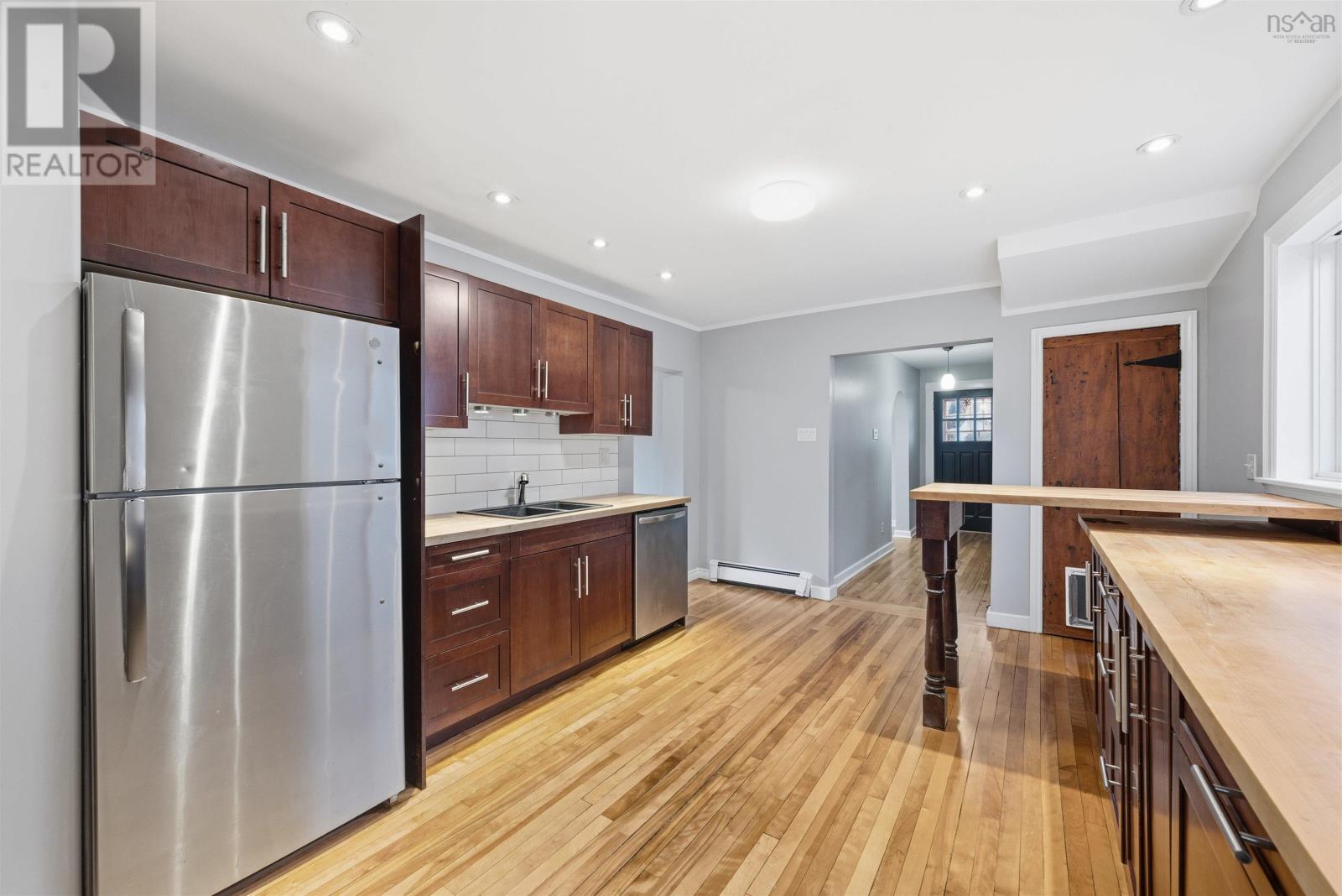 5240 Russell Street, Halifax, Nova Scotia  B3K 1W6 - Photo 6 - 202529034