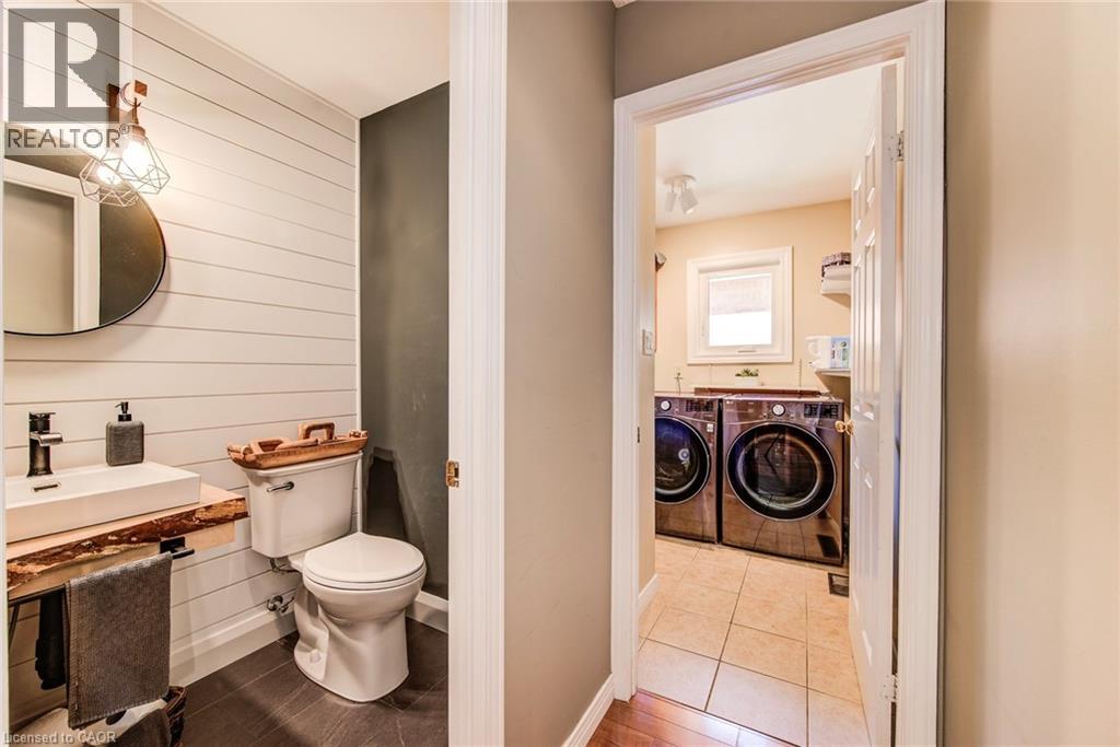 33 Tinatawa Court, Kitchener, Ontario  N2A 3G9 - Photo 10 - 40780419