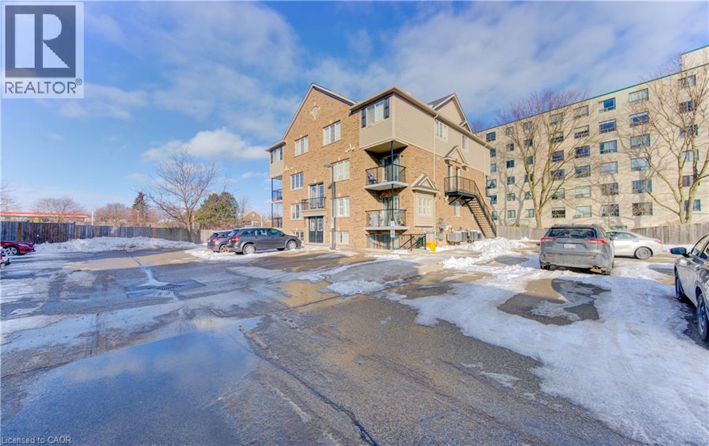 12 Holborn Drive Unit# E33, Kitchener, Ontario  N2A 0A4 - Photo 21 - 40792401