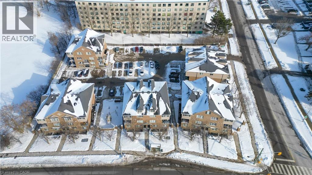 12 Holborn Drive Unit# E33, Kitchener, Ontario  N2A 0A4 - Photo 22 - 40792401