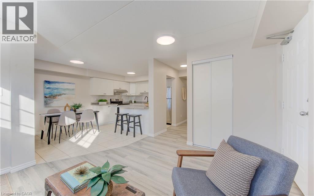 12 Holborn Drive Unit# E33, Kitchener, Ontario  N2A 0A4 - Photo 6 - 40792401