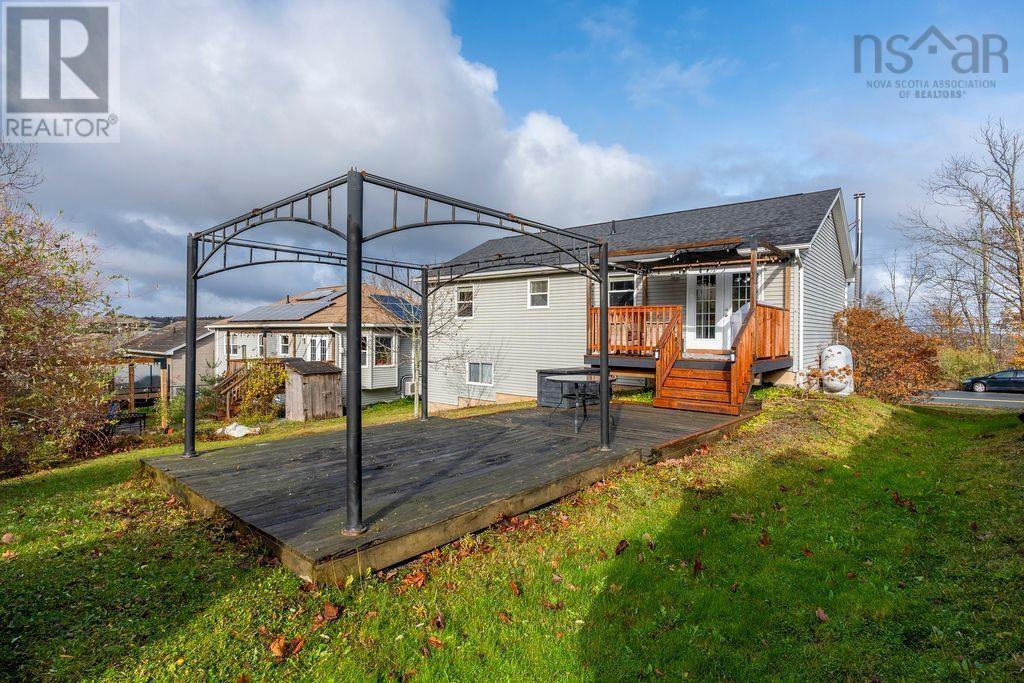 1016 Old Sackville Road, Road, Nova Scotia  B4E 3A6 - Photo 3 - 202528185