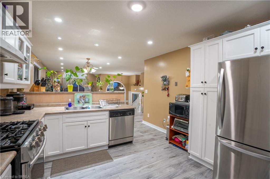 53 Mission Road, Brantford, Ontario  N3S 0A3 - Photo 7 - 40788587