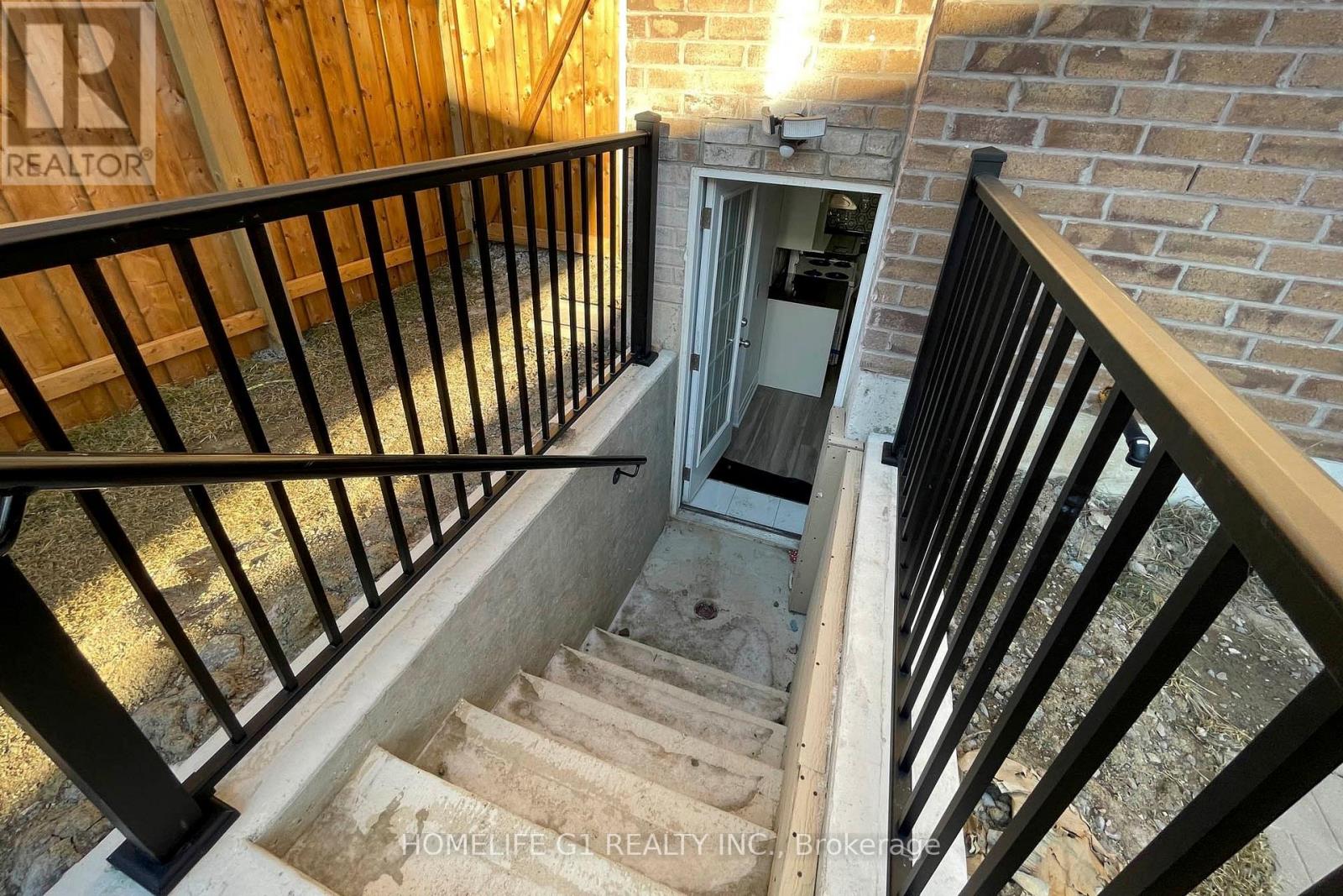 80 Lola Crescent, Brampton, Ontario  L7A 4J8 - Photo 14 - W12611932