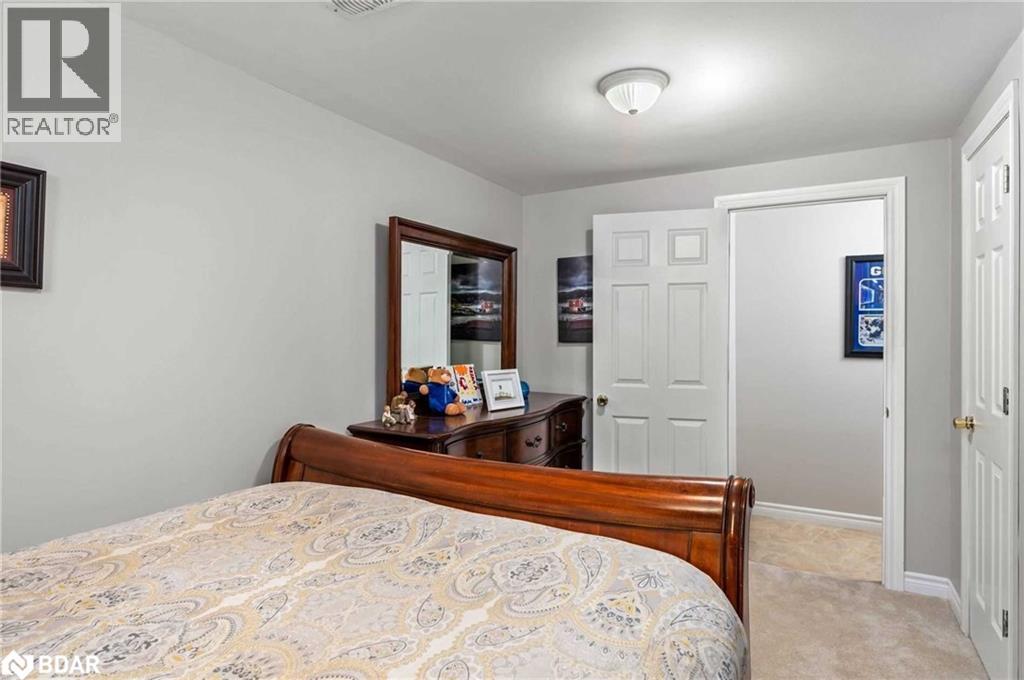 4 Alice Avenue, Keswick, Ontario  L4P 3C8 - Photo 10 - 40792773