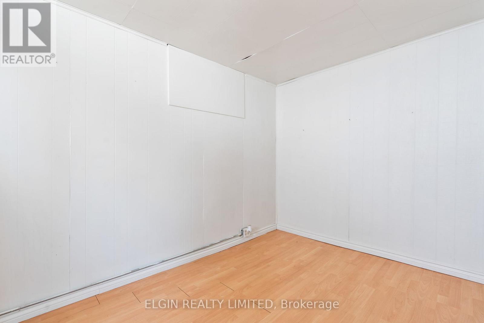 189 Emerson Avenue, London South, Ontario  N5Z 3L5 - Photo 25 - X12425524