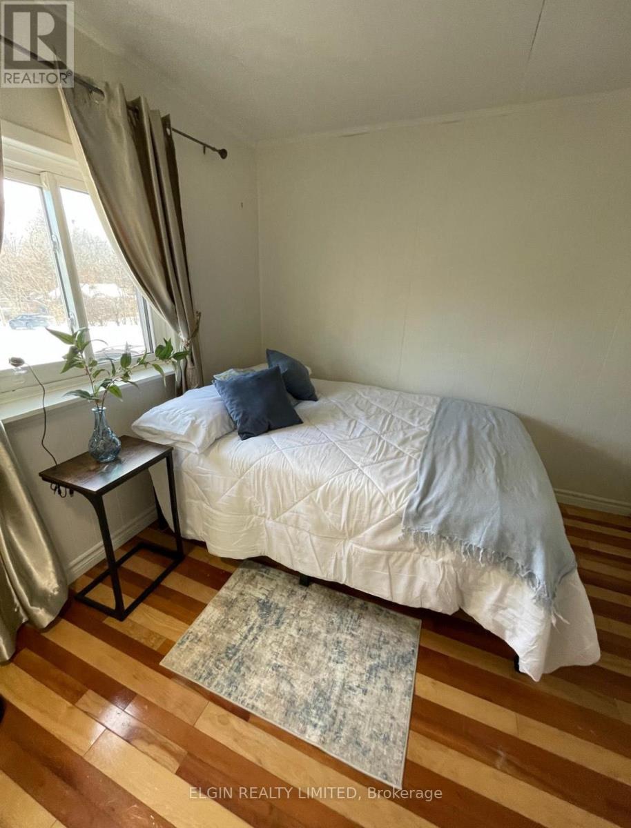 189 Emerson Avenue, London South, Ontario  N5Z 3L5 - Photo 19 - X12425524