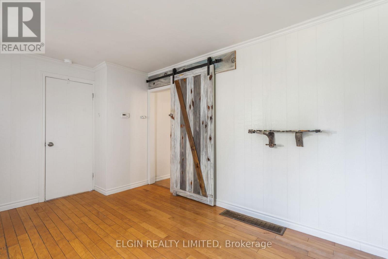 189 Emerson Avenue, London South, Ontario  N5Z 3L5 - Photo 7 - X12425524