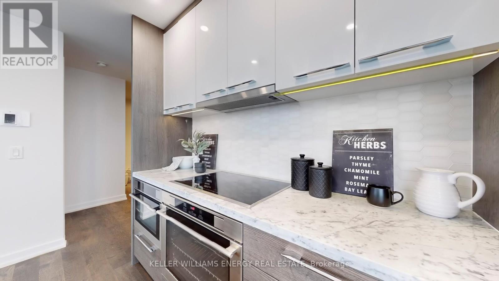 3307 - 488 University Avenue, Toronto, Ontario  M5G 0C1 - Photo 9 - C12306232