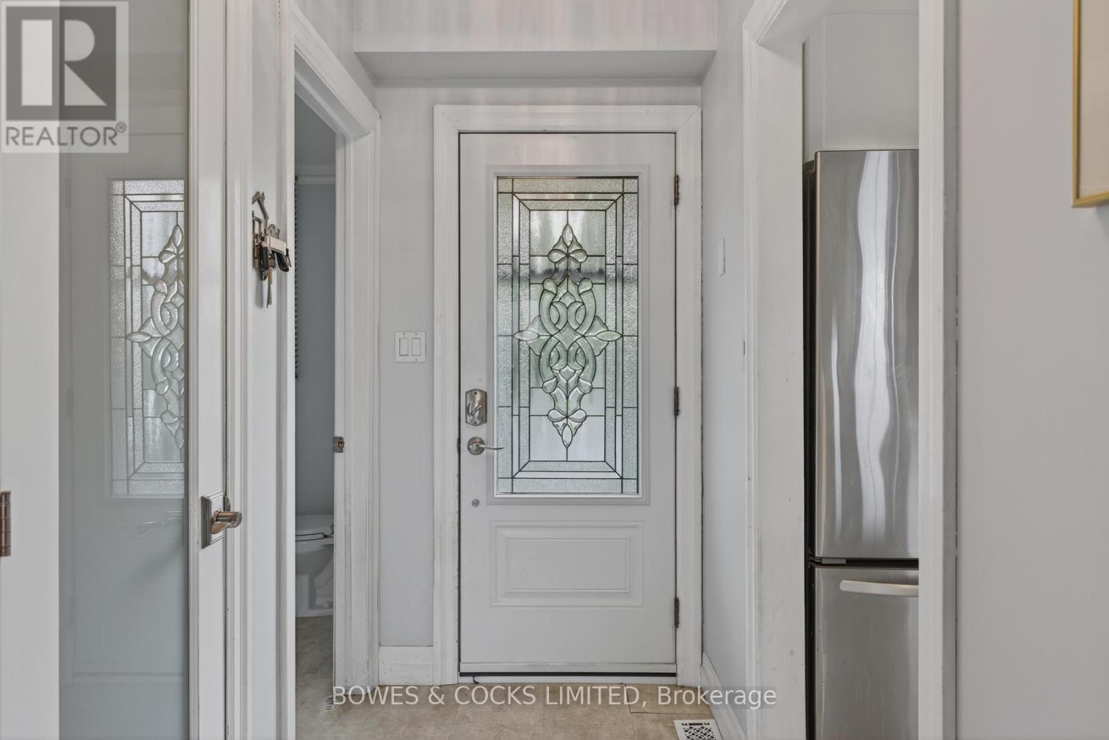 284 Port Hoover Road, Kawartha Lakes, Ontario  K0M 2C0 - Photo 3 - X12472056