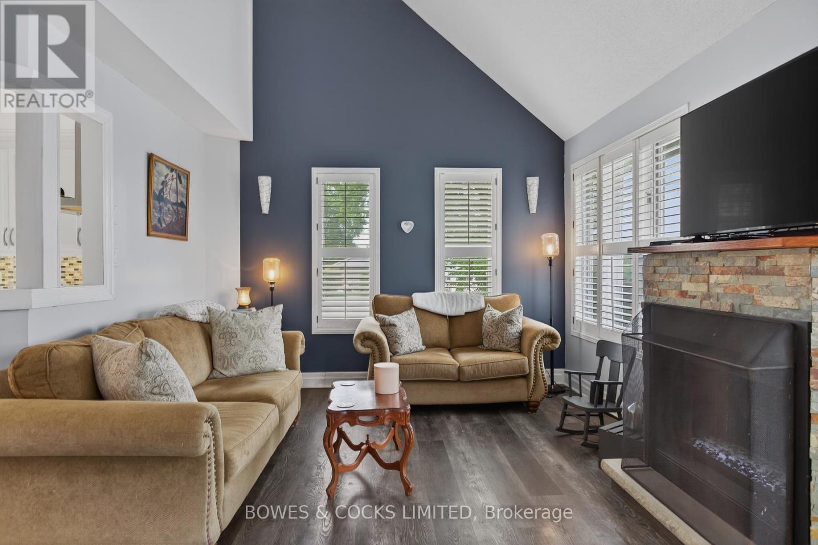 284 Port Hoover Road, Kawartha Lakes, Ontario  K0M 2C0 - Photo 9 - X12472056