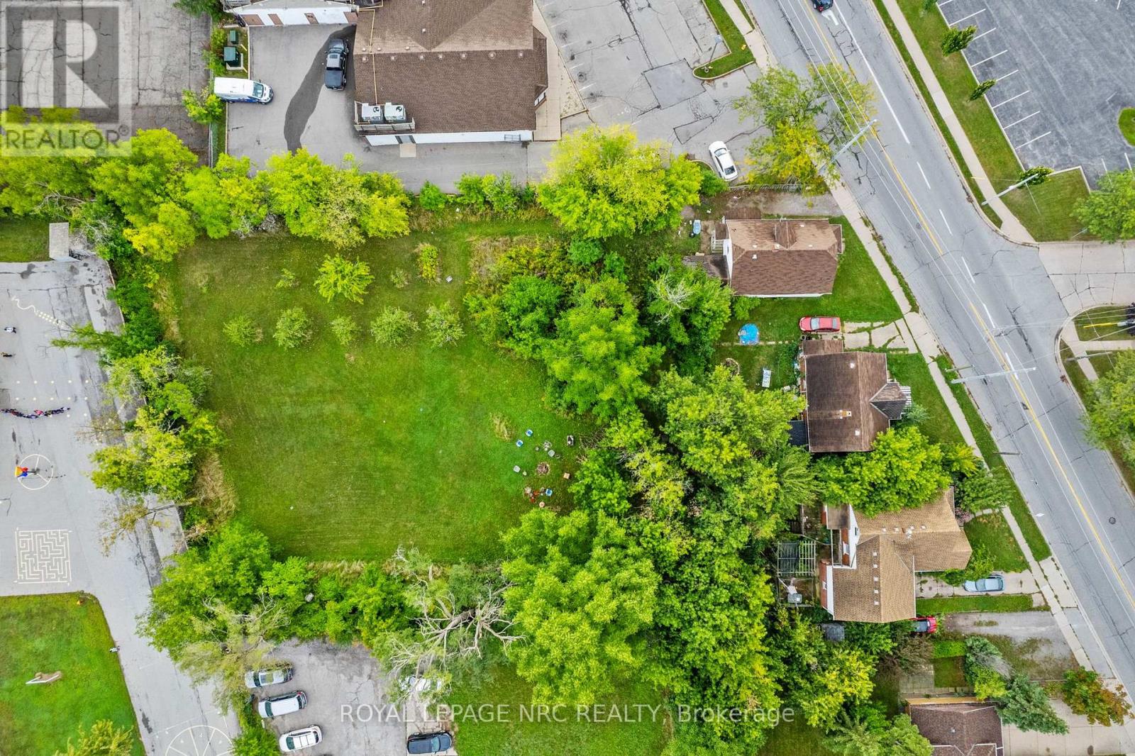 397-403 CARLTON STREET, St. Catharines, Ontario