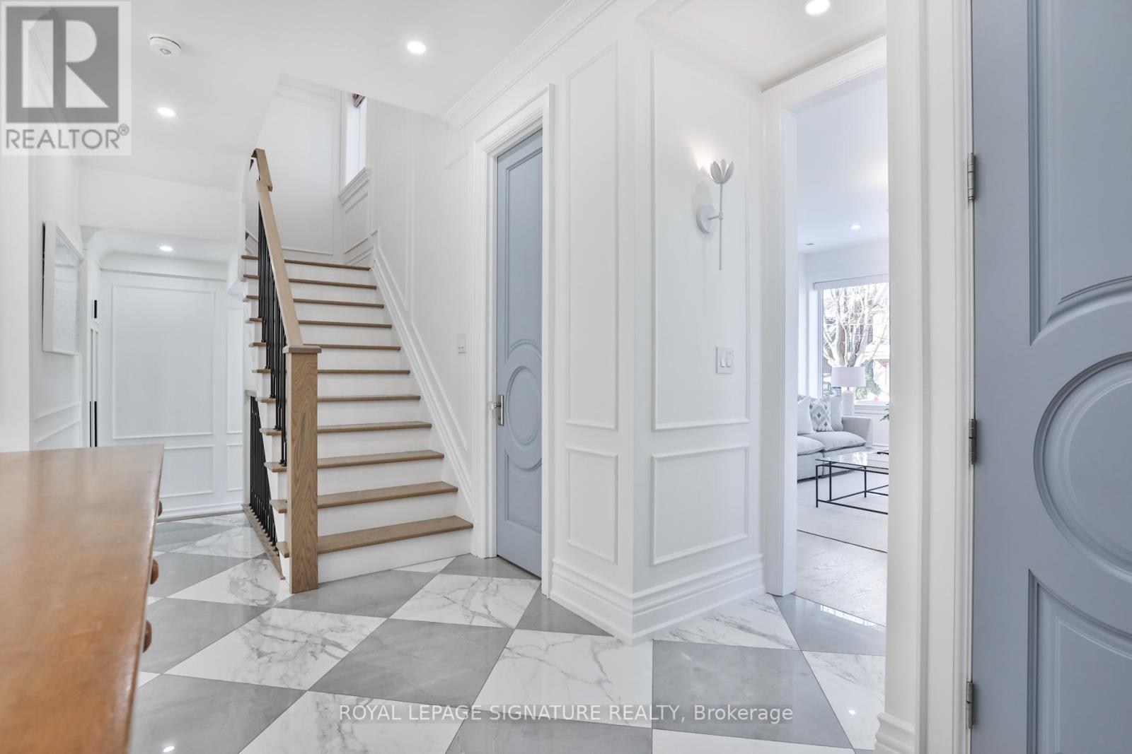 28 Belle Ayre Boulevard, Toronto, Ontario  M4S 1K3 - Photo 6 - C12609782