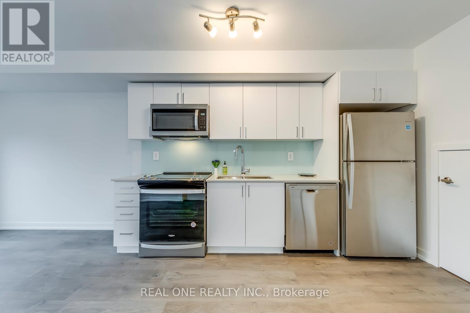 C221 - 1660 Victoria Park Avenue, Toronto, Ontario  M1R 0G8 - Photo 5 - C12611942