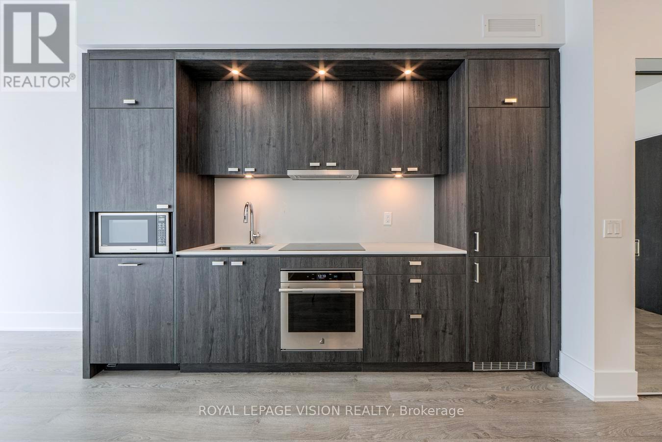 1302 - 470 Front Street W, Toronto, Ontario  M5V 0V6 - Photo 2 - C12611958