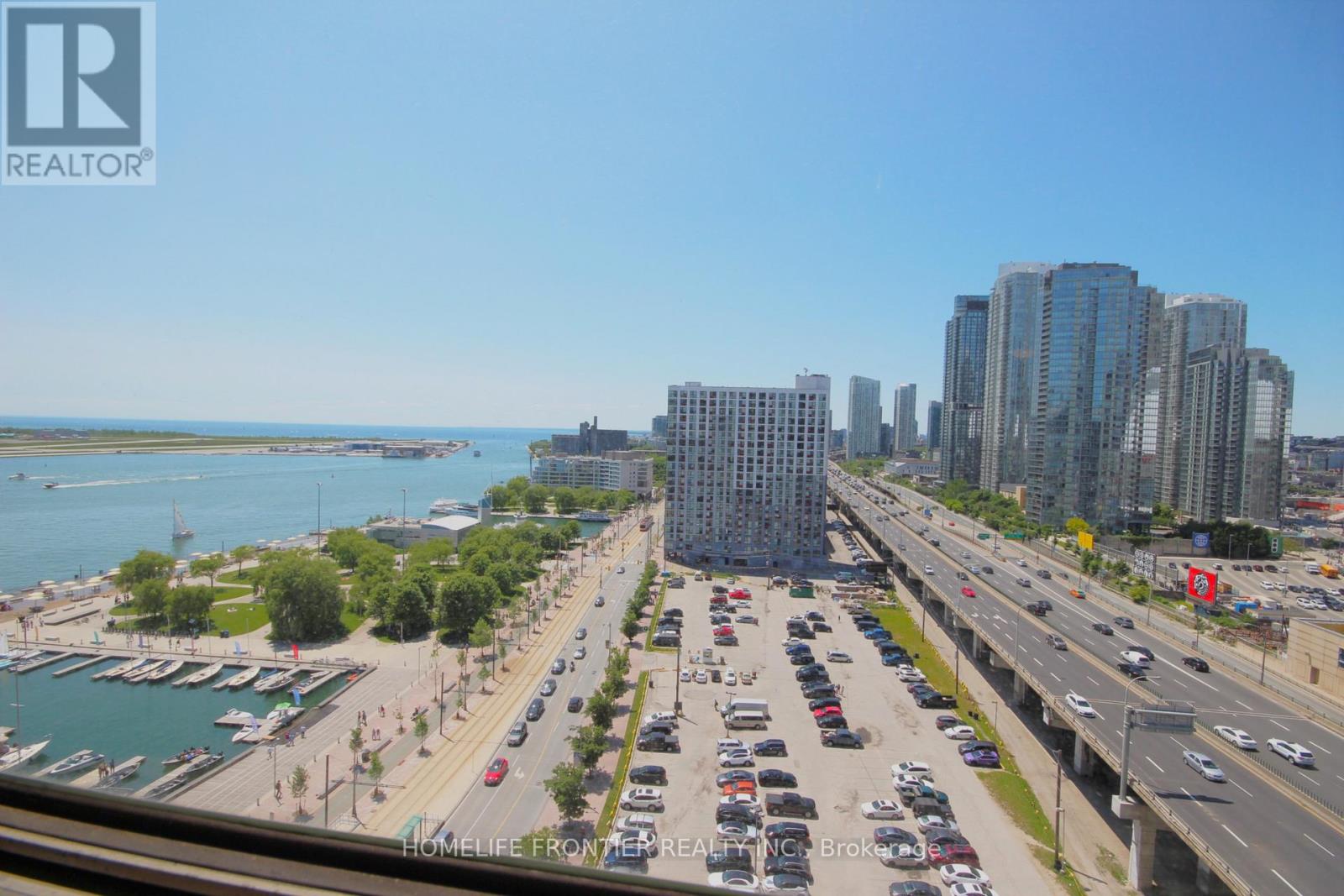 1604 - 270 Queens Quay W, Toronto, Ontario  M5J 2N4 - Photo 12 - C12611960