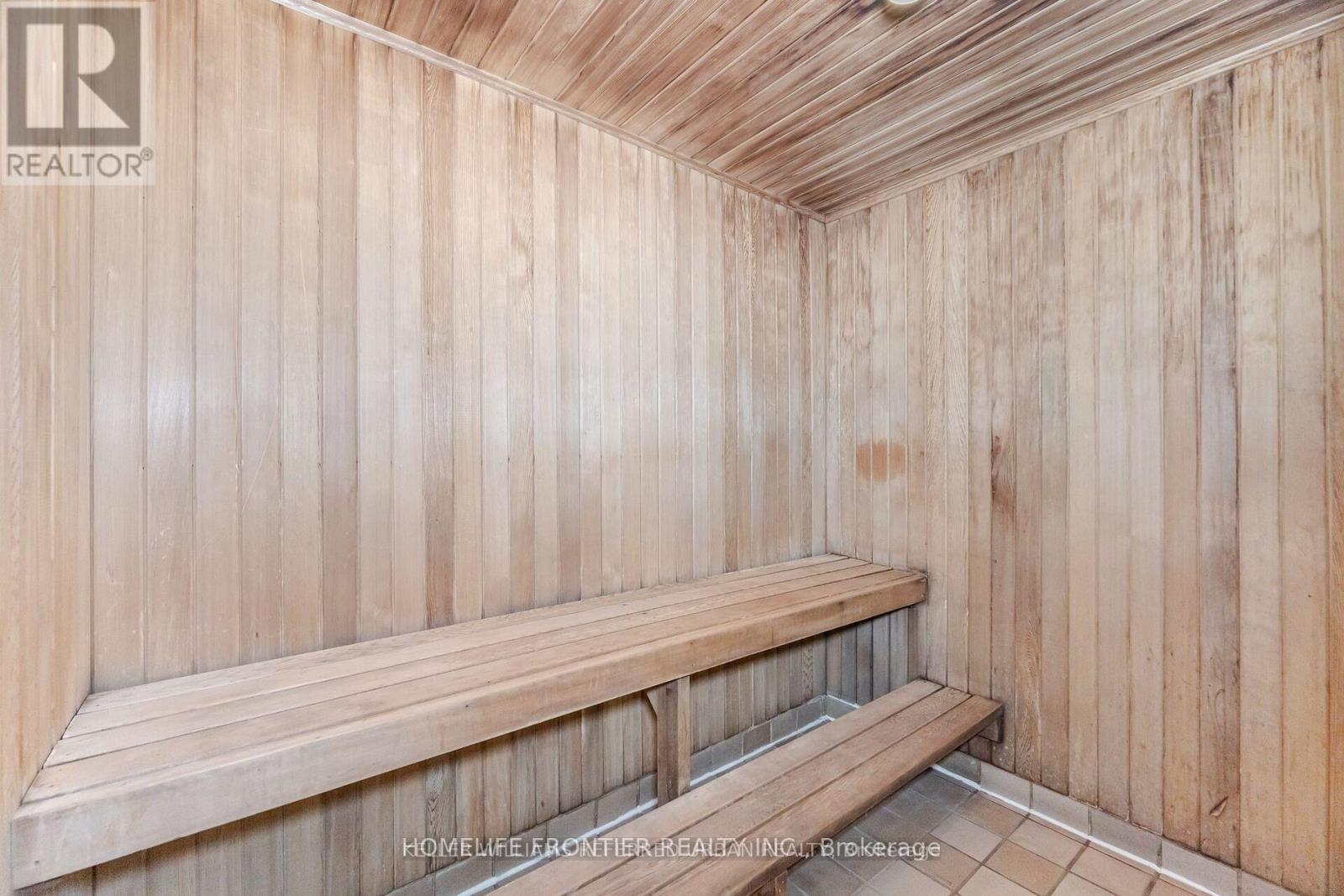 1604 - 270 Queens Quay W, Toronto, Ontario  M5J 2N4 - Photo 18 - C12611960