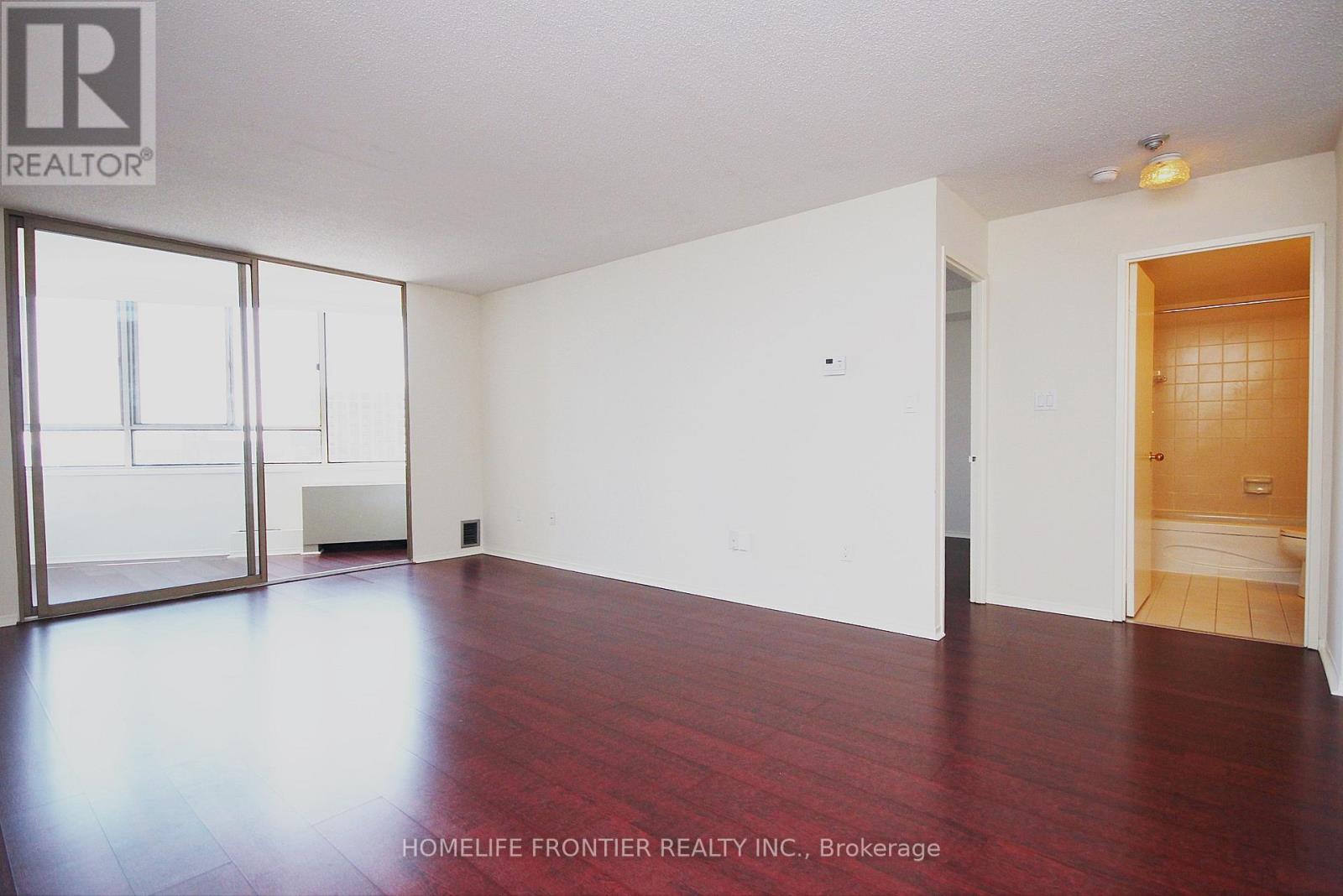 1604 - 270 Queens Quay W, Toronto, Ontario  M5J 2N4 - Photo 5 - C12611960