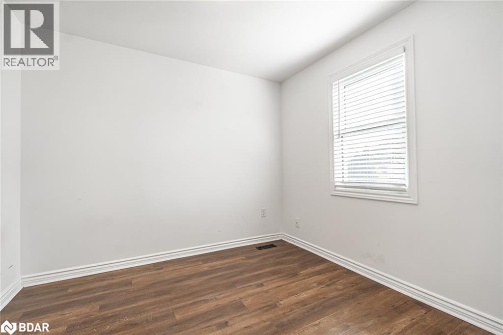 15 Herrell Avenue, Barrie, Ontario  L4N 6T5 - Photo 10 - 40792942