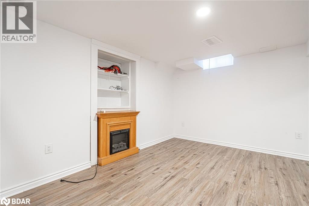 15 Herrell Avenue, Barrie, Ontario  L4N 6T5 - Photo 12 - 40792942