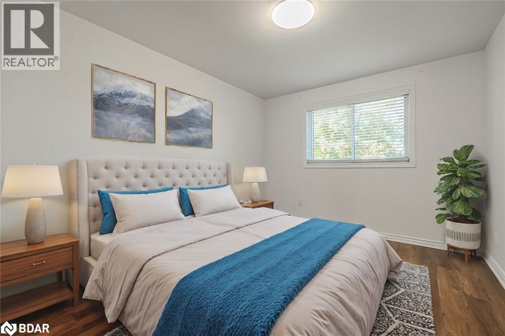 15 Herrell Avenue, Barrie, Ontario  L4N 6T5 - Photo 9 - 40792942