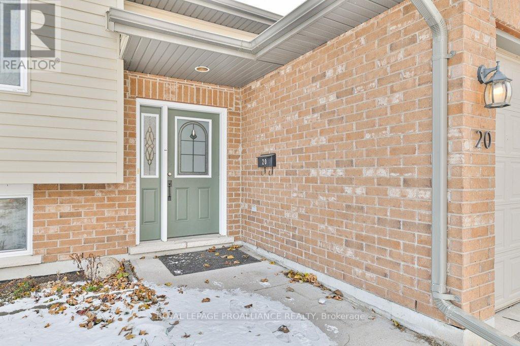 20 Terance Street, Quinte West, Ontario  K8V 5L5 - Photo 3 - X12608918