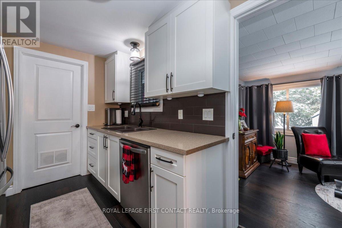 10 South Boulevard, Innisfil, Ontario  L9S 1L7 - Photo 11 - N12611986