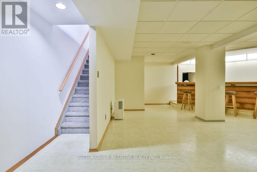 199 Anne Street N, Barrie (Sunnidale), Ontario  L4N 4T4 - Photo 34 - S12611956