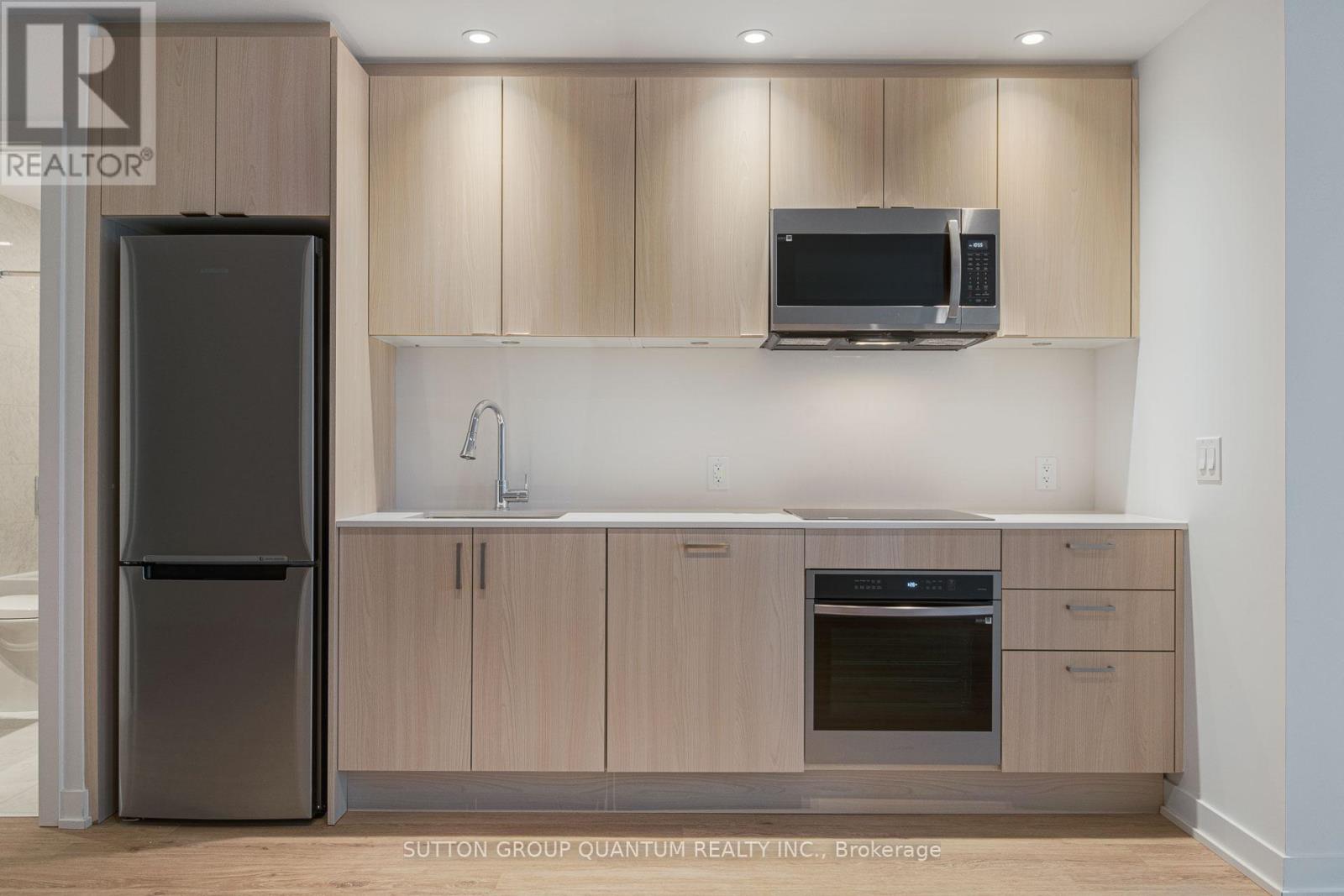 1706 - 1926 Lake Shore Boulevard W, Toronto, Ontario M6S 1A1 - Photo 7 - W12611946