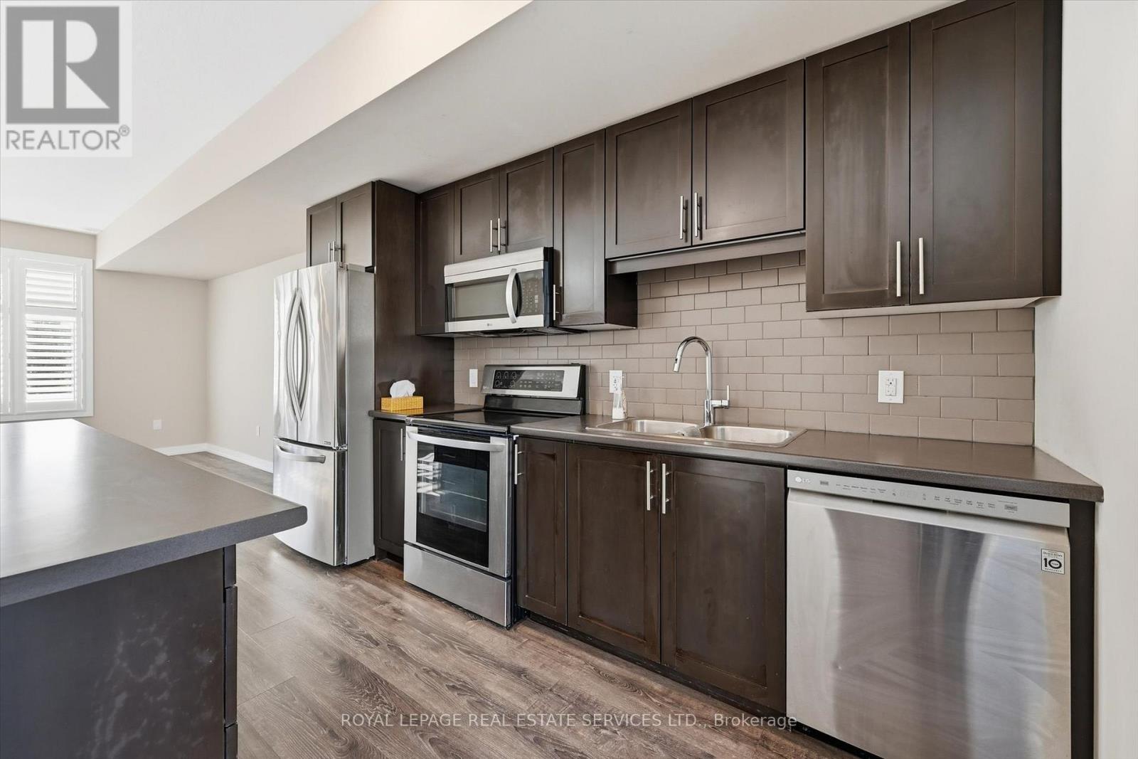 85 Esplanade Lane, Grimsby, Ontario  L3M 0H2 - Photo 15 - X12611954