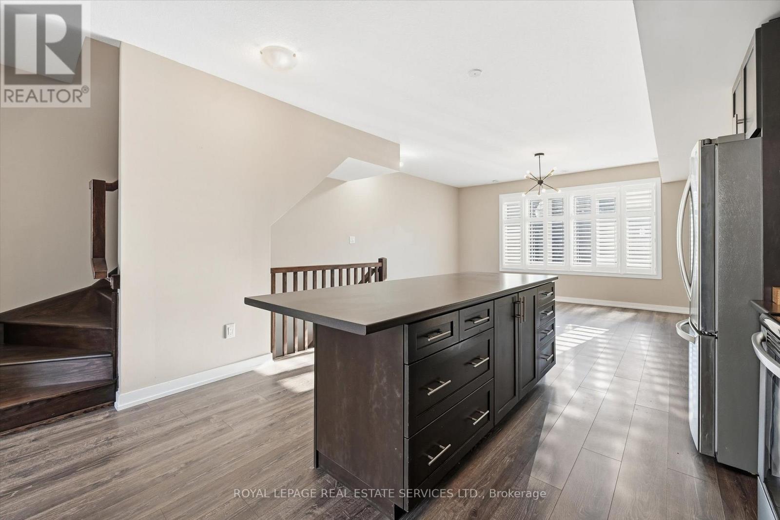 85 Esplanade Lane, Grimsby, Ontario  L3M 0H2 - Photo 16 - X12611954