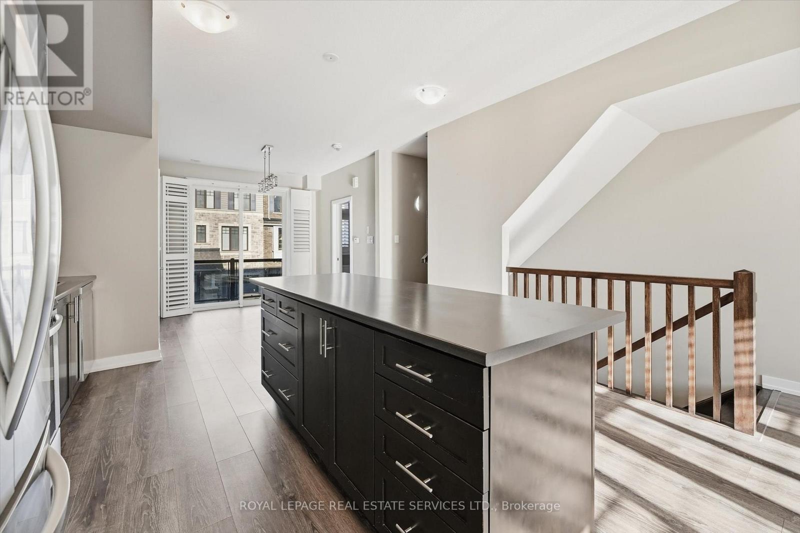 85 Esplanade Lane, Grimsby, Ontario  L3M 0H2 - Photo 17 - X12611954