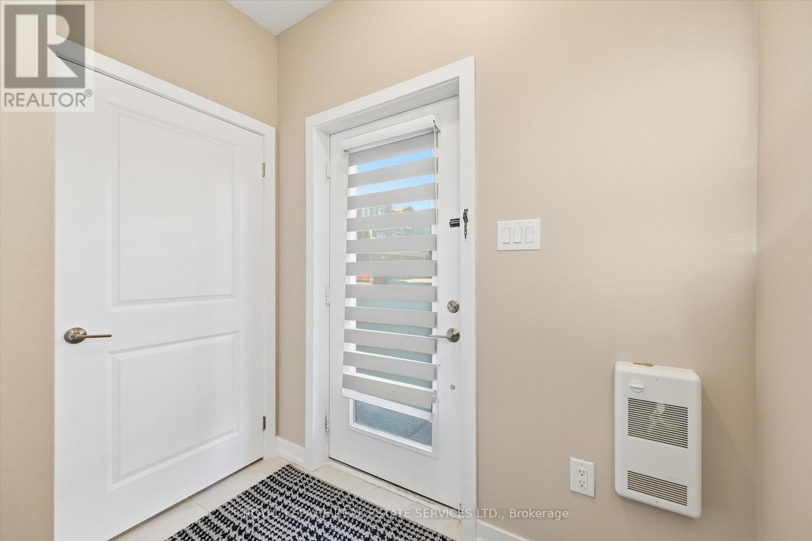 85 Esplanade Lane, Grimsby, Ontario  L3M 0H2 - Photo 4 - X12611954