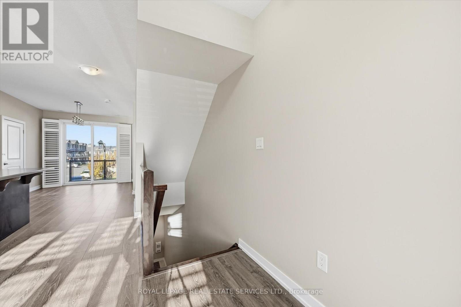 85 Esplanade Lane, Grimsby, Ontario  L3M 0H2 - Photo 6 - X12611954