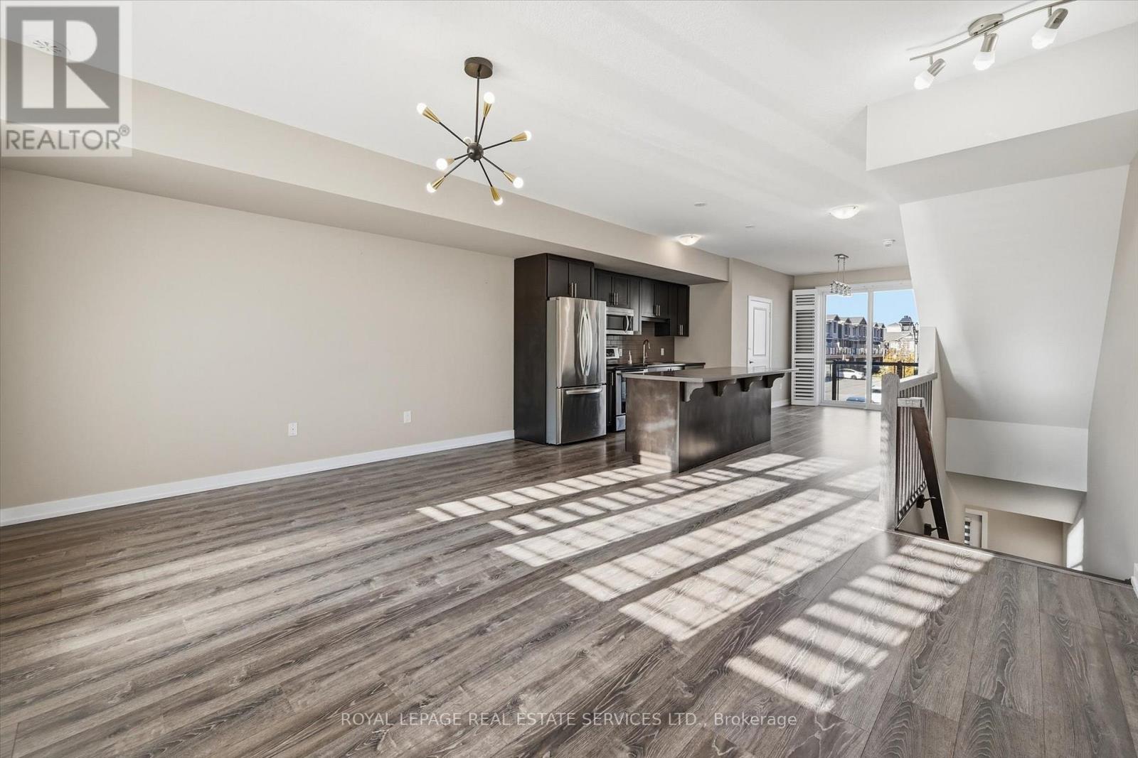 85 Esplanade Lane, Grimsby, Ontario  L3M 0H2 - Photo 7 - X12611954