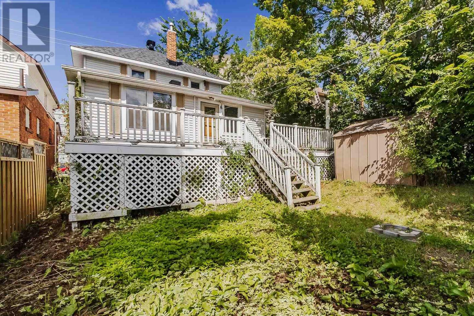 68 Pine St, Sault Ste. Marie, Ontario P6A 3Y1 - Photo 4 - SM252401