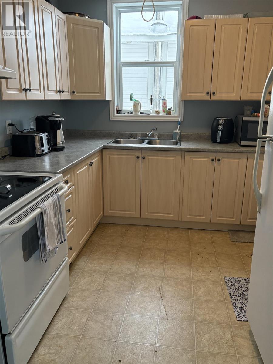 42-44 Aberdeen St, Chapleau, Ontario P0M 1K0 - Photo 4 - SM252573